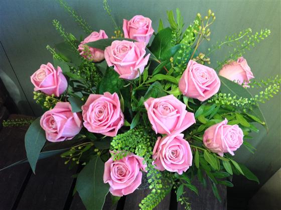 12 PINK ROSE VASE Allsorts Flowers Florist Camberly